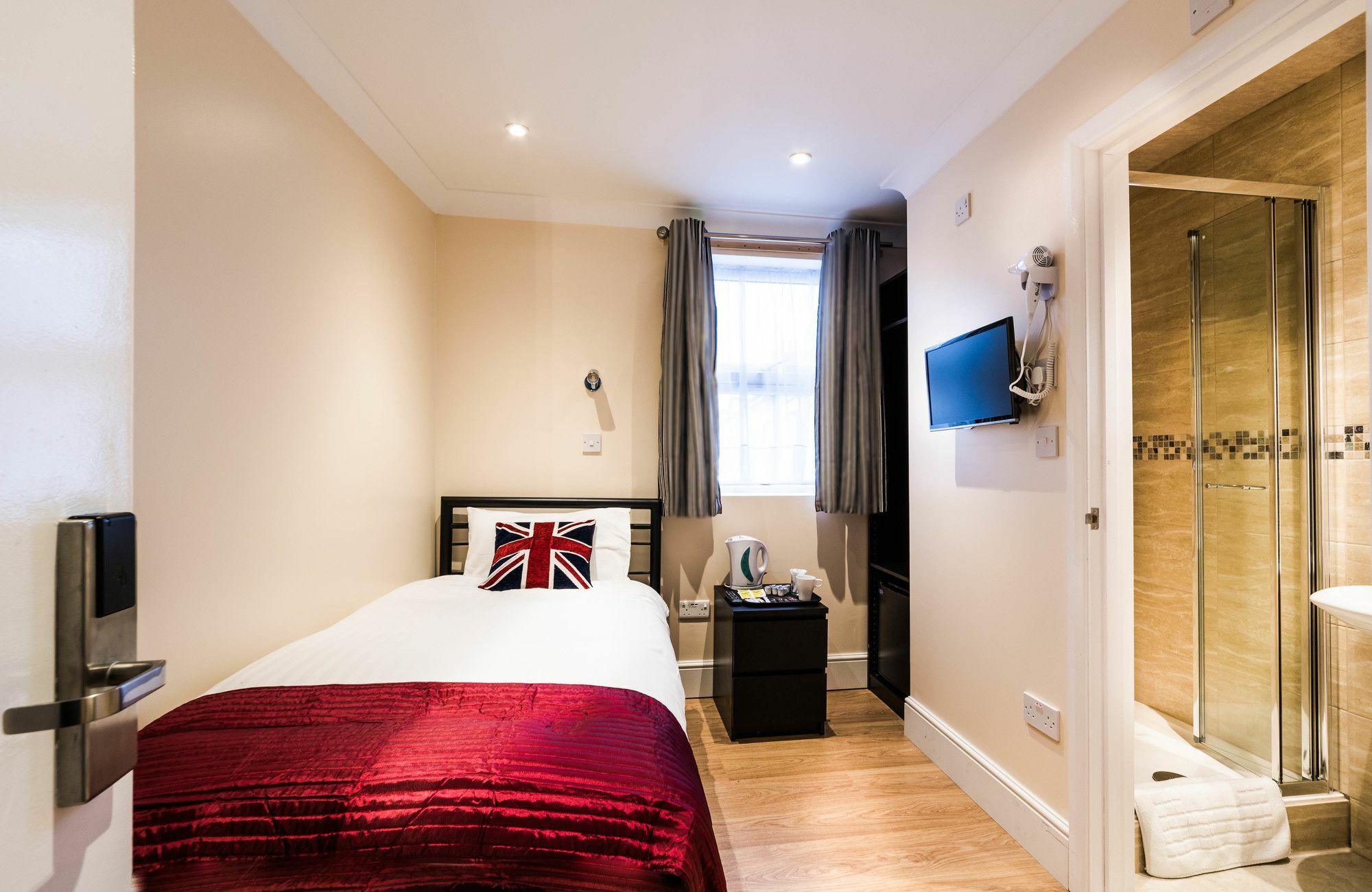 Hellenic Hotel By Saba London Eksteriør billede